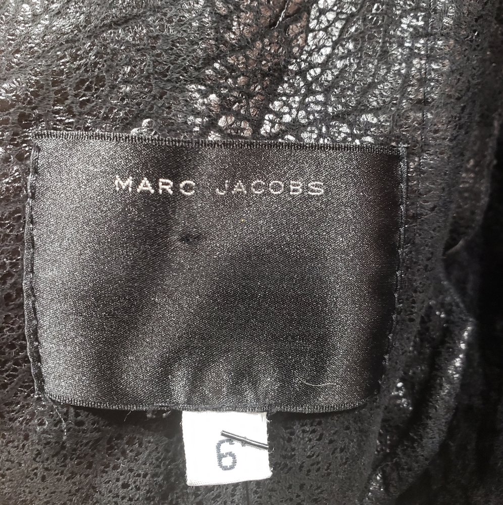 NWOT MARC JACOB'S BLACK 🖤 SHORT SHEARLING JACKET SZ MEDIUM ..... - Picture 11 of 11